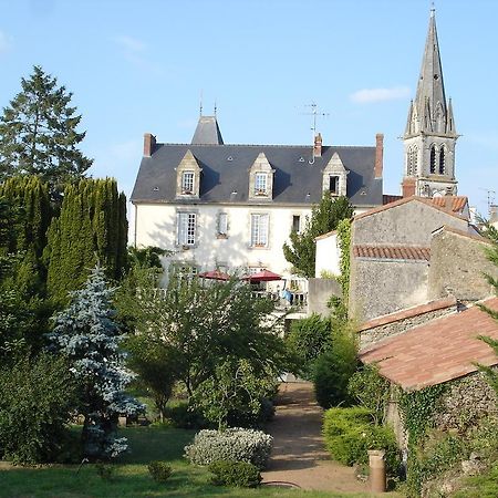 Le Petit Chateau - Tiffauges Proche Puy Dufou Экстерьер фото
