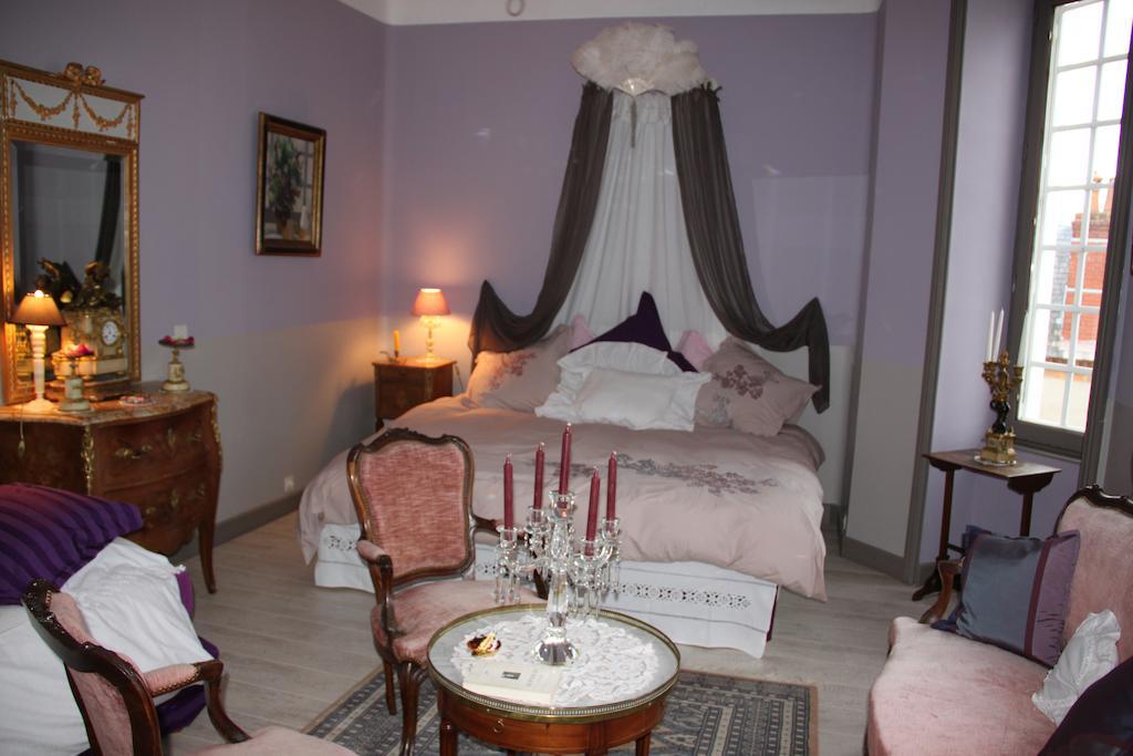 Le Petit Chateau - Tiffauges Proche Puy Dufou Номер фото