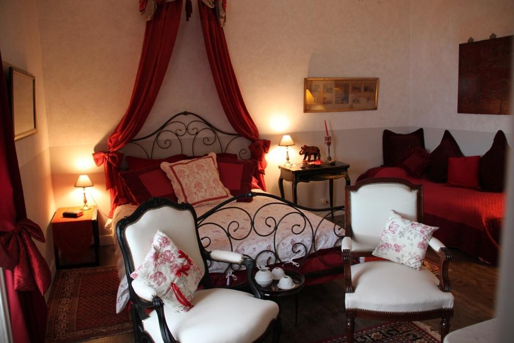 Le Petit Chateau - Tiffauges Proche Puy Dufou Номер фото